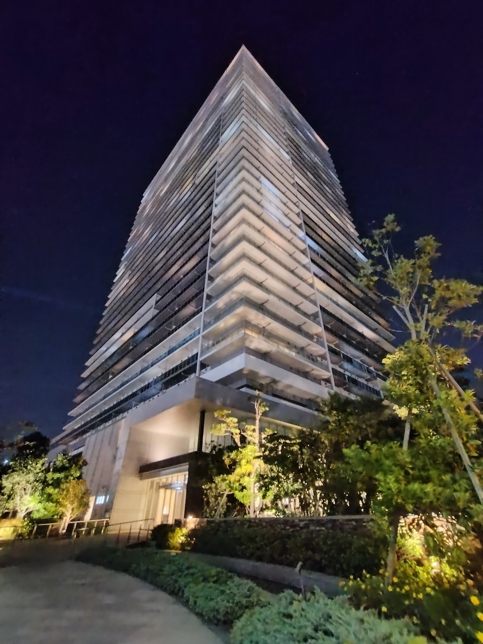 blog_img タワーマンション内への配達を管理員が担う